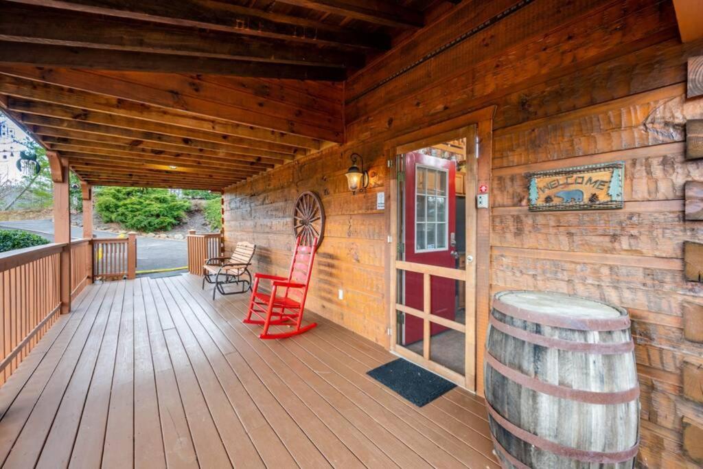 Over The Mountain - Smoky Mountain View Holiday home *