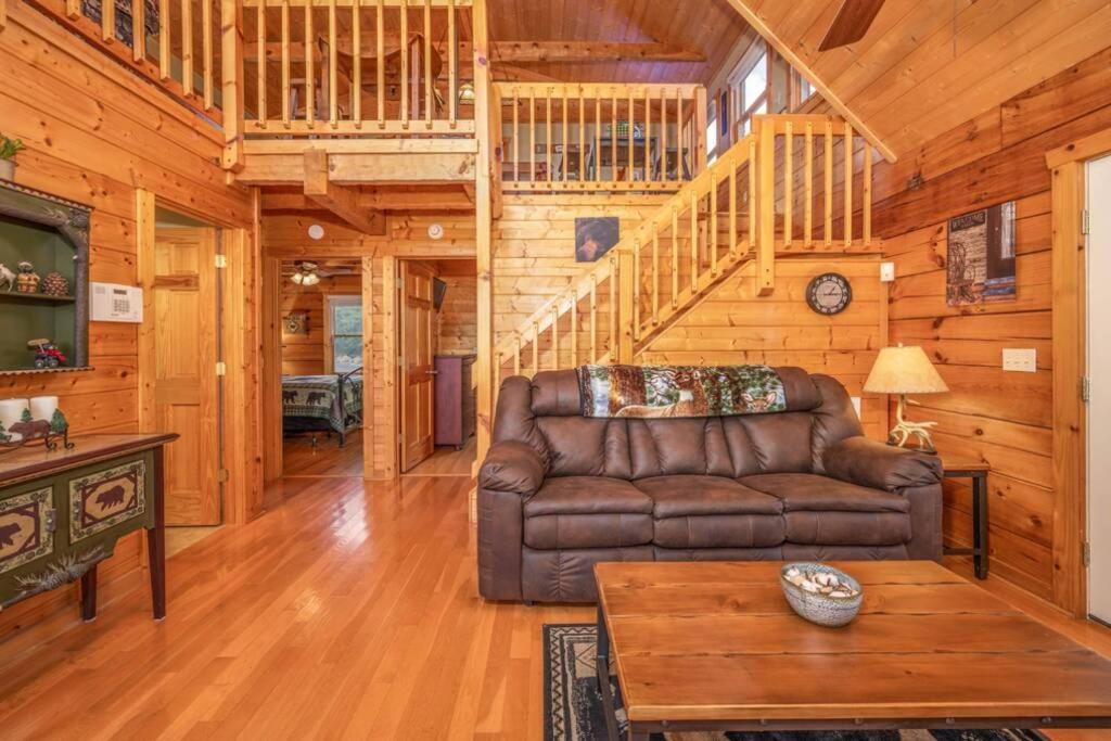 Over The Mountain - Smoky Mountain View Holiday home *