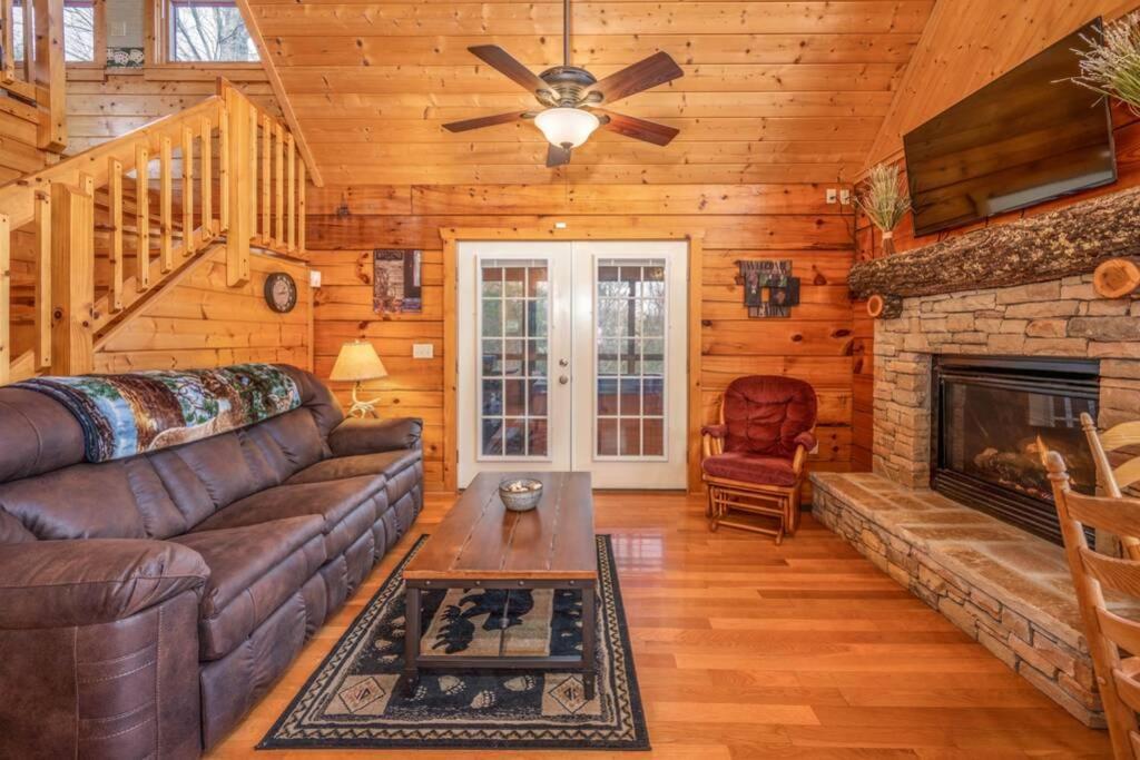Over The Mountain - Smoky Mountain View Sevierville