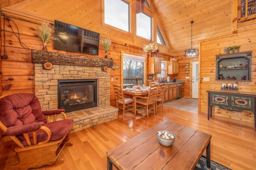 Over The Mountain - Smoky Mountain View Sevierville