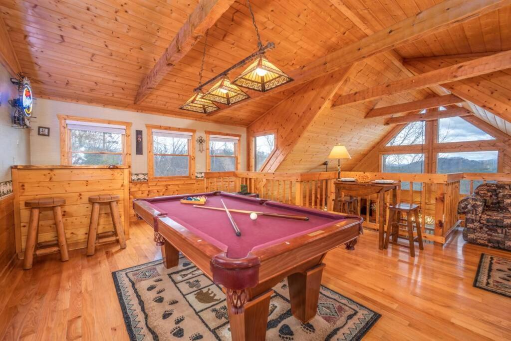 Over The Mountain - Smoky Mountain View * Sevierville